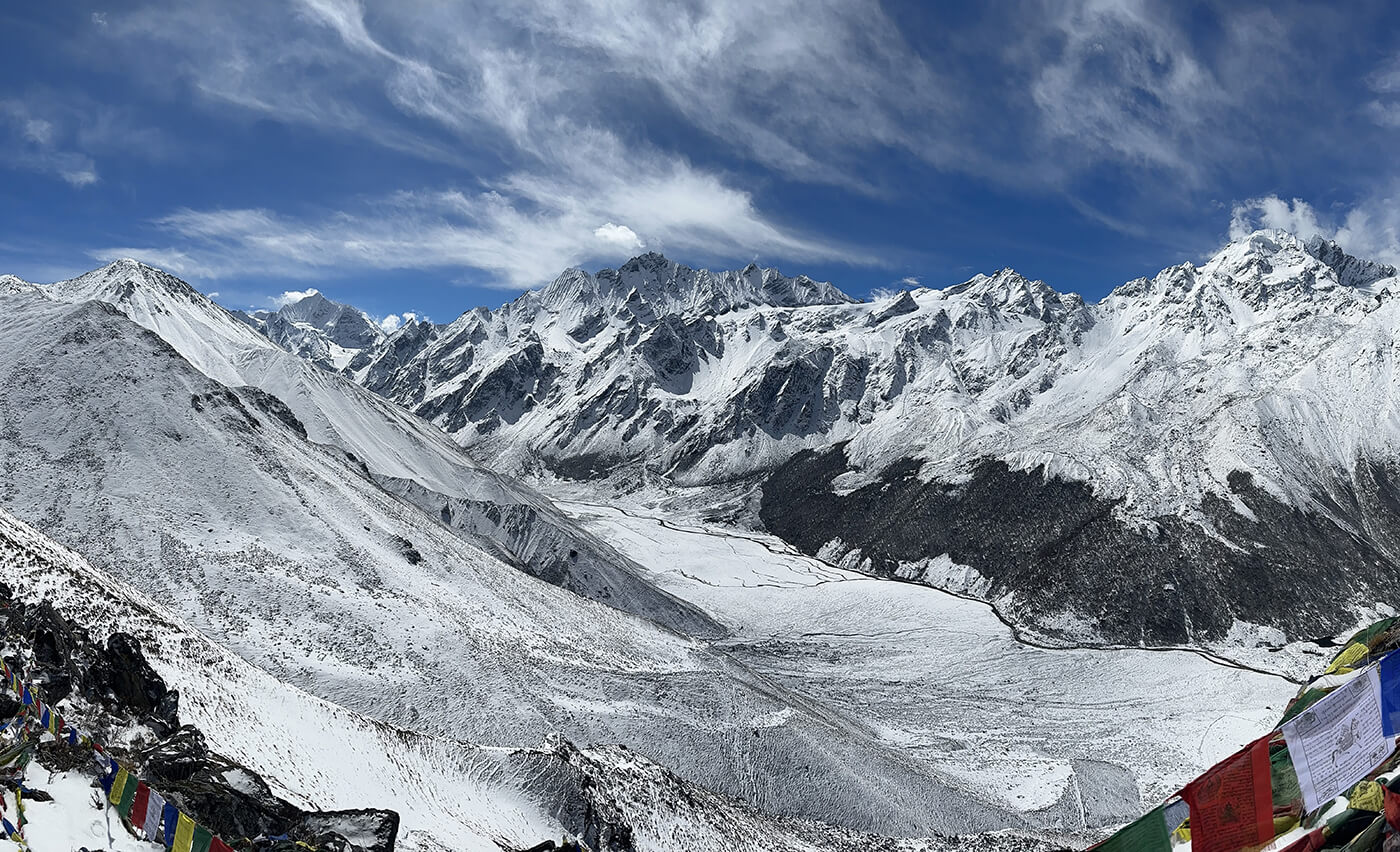 Gosainkunda lake and Helambu Trek